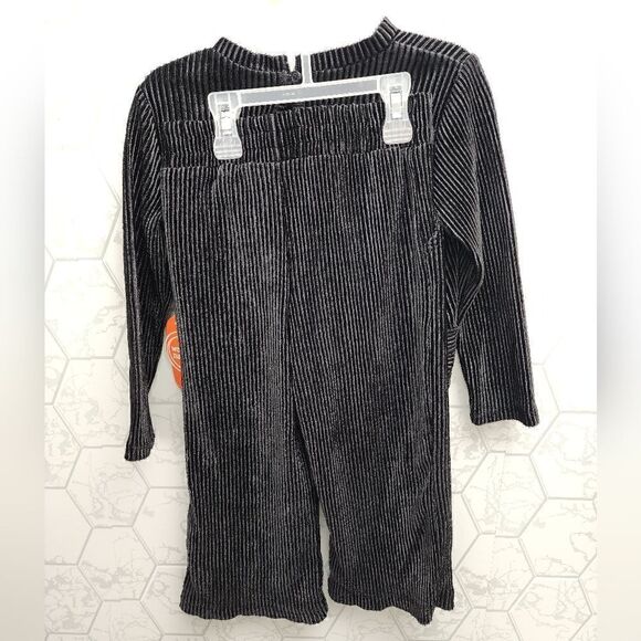 Nwt Girls Christmas Outfit, Wide leg pants and Top, Red or Black - Picture 13 of 16